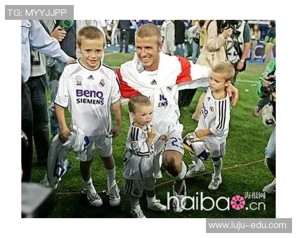 足球明星莱昂的精彩瞬间与职业生涯回顾照片集锦